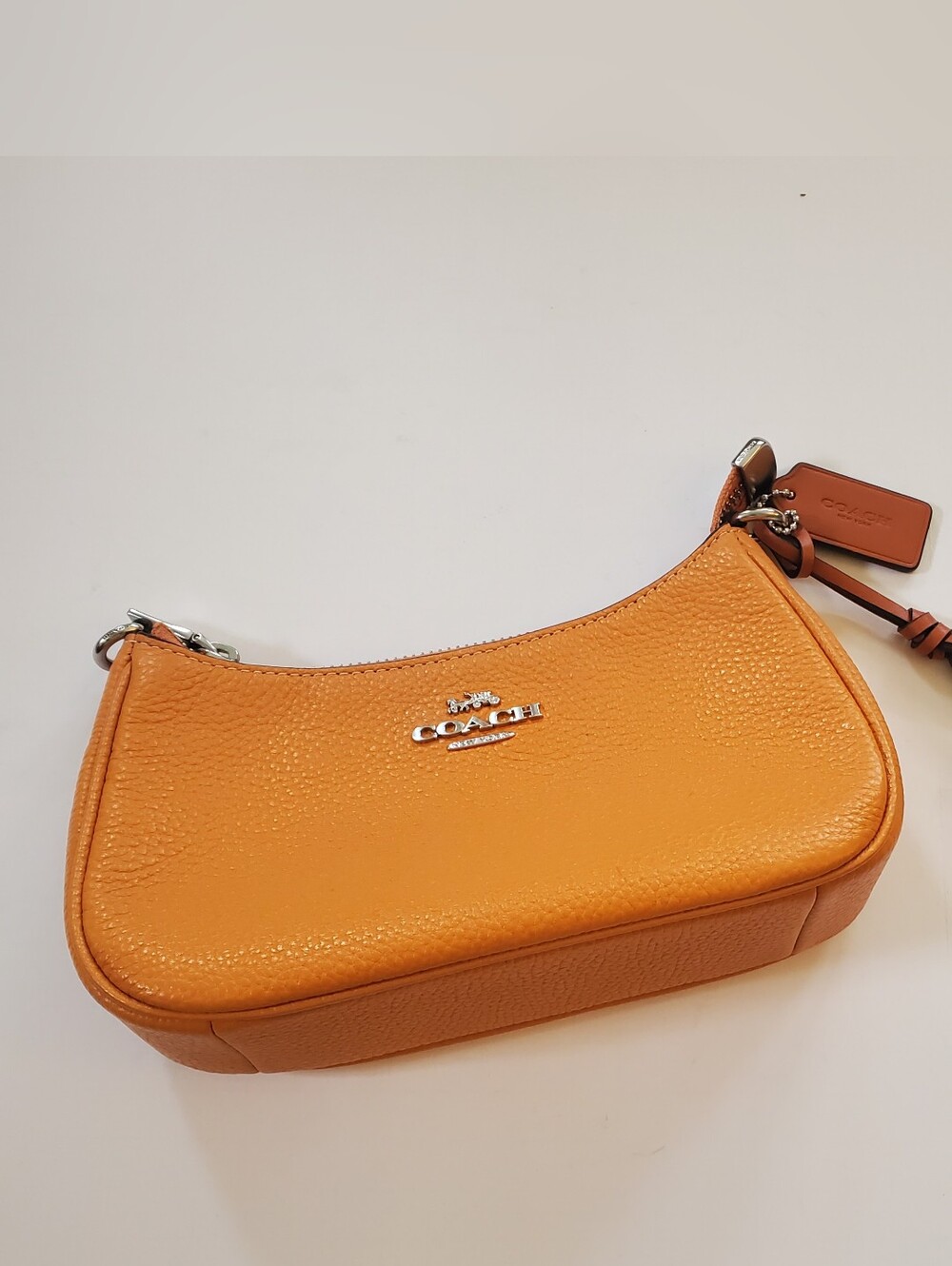 NWT Coach Mini Teri Crossbody with chain Bright Mandarin - Picture 3 of 10